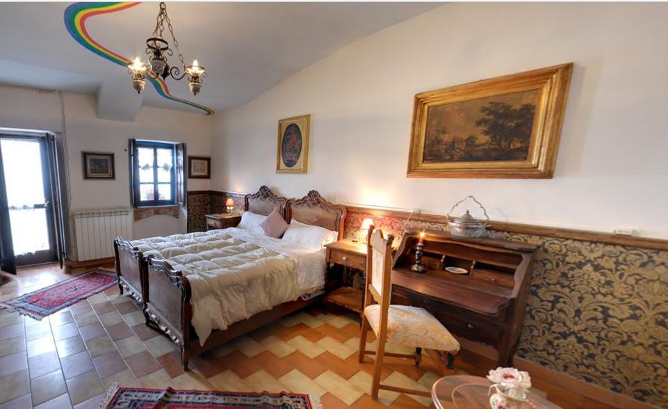 B&B I Colori Dell'Arcobaleno Belvedere Langhe 外观 照片